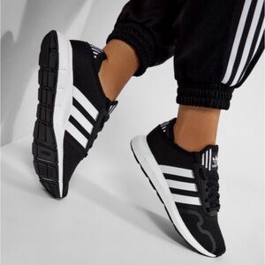 adidas originals Swift Run X Running Shoes Women's Low-top Black/White Size 7